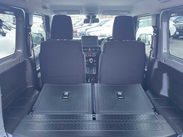 スズキ ジムニー シエラ JC 岩手県 2023(令5)年 0.6万km ミディアムグレー ワンオーナー　スズキレーダーブレーキサポート　シートヒーター　クルーズコントロール　ヒルディセントコントロール　純正１５インチＡＷ　ミラーヒーター　純正フロアマット　オートＬＥＤライト　フォグランプ　ヘッドライトウォッシャー　スペアキー