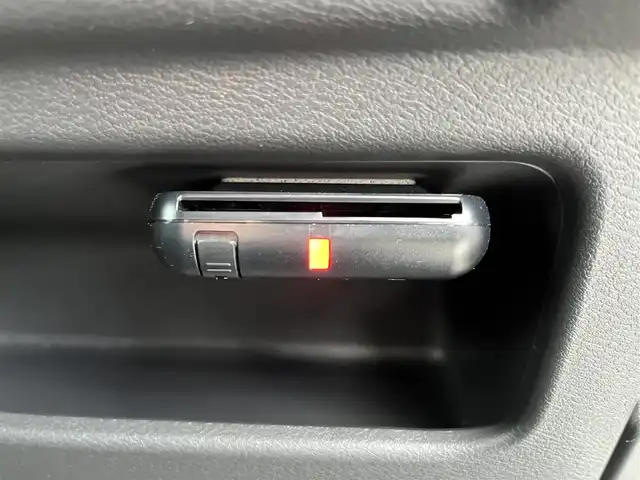 三菱 ｅＫクロス T 鳥取県 2019(平31)年 5.3万km シルキーホワイト ４WD・ターボ車/純正ナビ/フルセグ/DVD/CD/BT/バックカメラ・ETC/前席シートヒーター/衝突被害軽減ブレーキ/レーンキープアシスト/踏み間違い防止/純正15インチアルミホイール/LEDヘットライト/プッシュエンジンスタート/ルーフレール/アイドリングストップ/フロアマット/ドアバイザー/保証書・取扱説明書/スペアキー