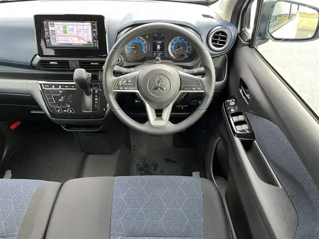 三菱 ｅＫクロス T 鳥取県 2019(平31)年 5.3万km シルキーホワイト ４WD・ターボ車/純正ナビ/フルセグ/DVD/CD/BT/バックカメラ・ETC/前席シートヒーター/衝突被害軽減ブレーキ/レーンキープアシスト/踏み間違い防止/純正15インチアルミホイール/LEDヘットライト/プッシュエンジンスタート/ルーフレール/アイドリングストップ/フロアマット/ドアバイザー/保証書・取扱説明書/スペアキー