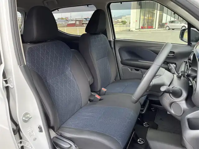 三菱 ｅＫクロス T 鳥取県 2019(平31)年 5.3万km シルキーホワイト ４WD・ターボ車/純正ナビ/フルセグ/DVD/CD/BT/バックカメラ・ETC/前席シートヒーター/衝突被害軽減ブレーキ/レーンキープアシスト/踏み間違い防止/純正15インチアルミホイール/LEDヘットライト/プッシュエンジンスタート/ルーフレール/アイドリングストップ/フロアマット/ドアバイザー/保証書・取扱説明書/スペアキー