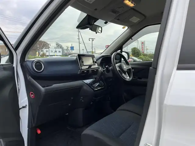 三菱 ｅＫクロス T 鳥取県 2019(平31)年 5.3万km シルキーホワイト ４WD・ターボ車/純正ナビ/フルセグ/DVD/CD/BT/バックカメラ・ETC/前席シートヒーター/衝突被害軽減ブレーキ/レーンキープアシスト/踏み間違い防止/純正15インチアルミホイール/LEDヘットライト/プッシュエンジンスタート/ルーフレール/アイドリングストップ/フロアマット/ドアバイザー/保証書・取扱説明書/スペアキー