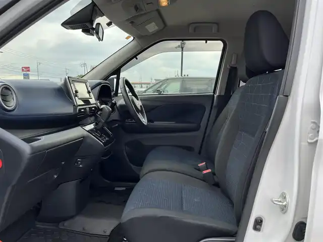 三菱 ｅＫクロス T 鳥取県 2019(平31)年 5.3万km シルキーホワイト ４WD・ターボ車/純正ナビ/フルセグ/DVD/CD/BT/バックカメラ・ETC/前席シートヒーター/衝突被害軽減ブレーキ/レーンキープアシスト/踏み間違い防止/純正15インチアルミホイール/LEDヘットライト/プッシュエンジンスタート/ルーフレール/アイドリングストップ/フロアマット/ドアバイザー/保証書・取扱説明書/スペアキー