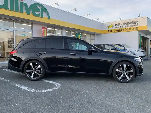 メルセデス・ベンツ Ｍ・ベンツ Ｃ２２０ｄ 4マチック オールテレイン 静岡県 2025(令7)年 0.7万km オブシディアンブラック 法人ワンオーナー/禁煙車/取説・保証書/【100台】限定車/メーカーナビ（フルセグTV・Bluetooth・YouTube）/ヘッドアップディスプレイ/電子パーキング/純正前後ドライブレコーダー/360度カメラ/レーダークルーズコントロール/全席シートヒーター/前席シートクーラー・パワーシート/ブラインドスポットモニター/レーダーセーフティパッケージ/純正19インチAW