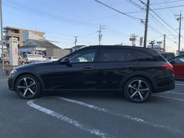 メルセデス・ベンツ Ｍ・ベンツ Ｃ２２０ｄ 4マチック オールテレイン 静岡県 2025(令7)年 0.7万km オブシディアンブラック 法人ワンオーナー/禁煙車/取説・保証書/【100台】限定車/メーカーナビ（フルセグTV・Bluetooth・YouTube）/ヘッドアップディスプレイ/電子パーキング/純正前後ドライブレコーダー/360度カメラ/レーダークルーズコントロール/全席シートヒーター/前席シートクーラー・パワーシート/ブラインドスポットモニター/レーダーセーフティパッケージ/純正19インチAW