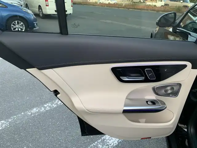 メルセデス・ベンツ Ｍ・ベンツ Ｃ２２０ｄ 4マチック オールテレイン 静岡県 2025(令7)年 0.7万km オブシディアンブラック 法人ワンオーナー/禁煙車/取説・保証書/【100台】限定車/メーカーナビ（フルセグTV・Bluetooth・YouTube）/ヘッドアップディスプレイ/電子パーキング/純正前後ドライブレコーダー/360度カメラ/レーダークルーズコントロール/全席シートヒーター/前席シートクーラー・パワーシート/ブラインドスポットモニター/レーダーセーフティパッケージ/純正19インチAW