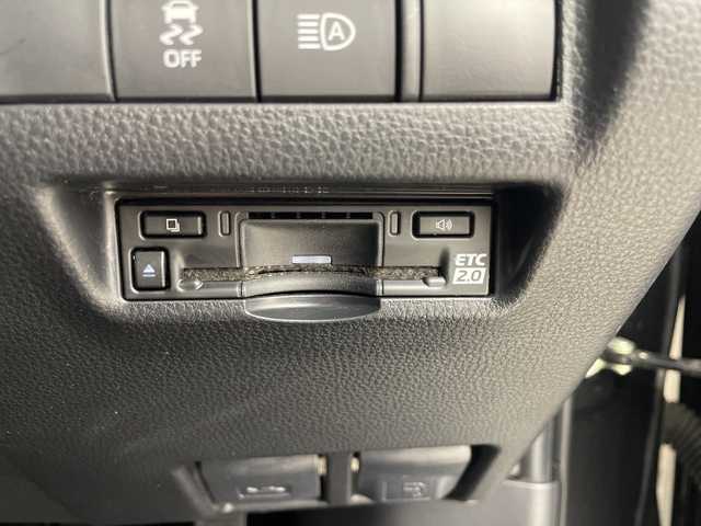 トヨタ ハリアー Z 群馬県 2024(令6)年 2.1万km プレシャスブラックパール 純正１２．３型ナビ　バックカメラ　ＪＢＬサウンド　デジタルインナーミラー　ＥＴＣ２．０　ＢＳＭ　ハーフレザーシート　シートヒーター　パワーシート　電動リアゲート　ＬＥＤ　衝突被害軽減ブレーキ　禁煙車