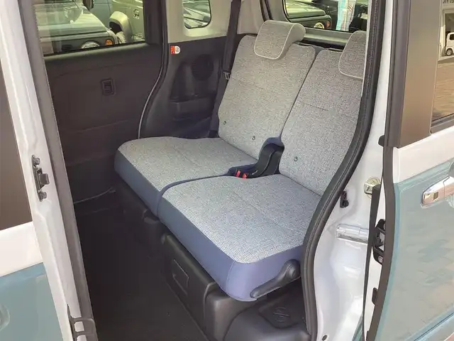 ダイハツ ムーヴ キャンバス ストライプス G 三重県 2023(令5)年 0.7万km シャイニングホワイトパール/レイクブルーメタリック スマートアシスト/カロッツエリアディスプレイオーディオ/Bluetooth/バックカメラ/予約機能付き両側パワースライドドア/シートヒーター/LEDヘッドライト/LEDフォグライト/スマートキー/プッシュスタート/ドライブレコーダー