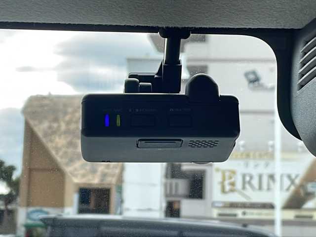 スズキ スペーシア HYBRID X 沖縄県 2023(令5)年 1.3万km オフブルーメタリック/ホワイト2トーン ディスプレイオーディオ　/CD/DVD/BT/フルセグTV　/全方位カメラ　/両側パワースライドドア　/シートヒーター/ステアリングスイッチ/アイドリングストップ/USB入力端子/スマートキー/ビルトインＥＴＣ