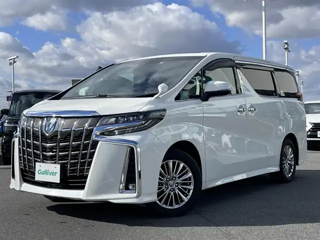 トヨタ アルファードハイブリット SR Cパッケージ 奈良県 2022(令4)年 3.8万km ホワイトパールクリスタルシャイン 純正ナビ　/フルセグＴＶ　/後席用モニター/BT/CD/DVD/SD/iPod/USB/バックカメラ　/ビルトインＥＴＣ　/ＷＡＣ　/追従型クルーズコントロール　/前後コーナーセンサー/レザーシート　/前席パワーシート　/前席シートヒーター　/前席エアーシート　/サンルーフ　/オットマン/衝突被害軽減システム/盗難防止装置/横滑り防止装置/レーンキープアシスト/純正17インチアルミホイール/純正フロアマット