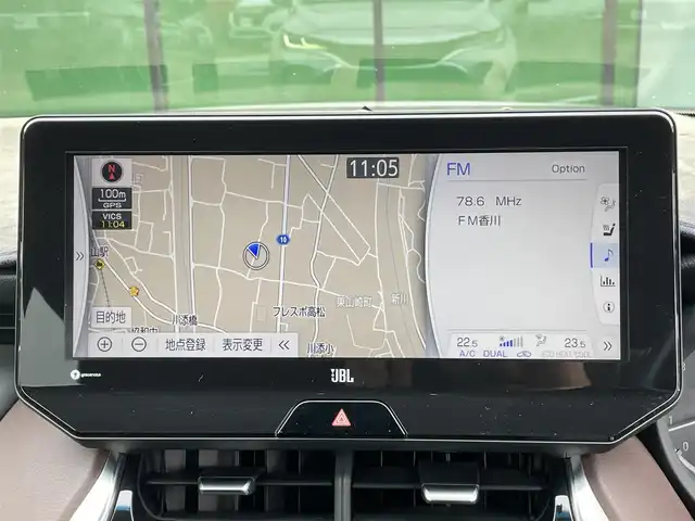 トヨタ ハリアー Z レザーパッケージ 香川県 2021(令3)年 4.7万km ホワイトパールクリスタルシャイン 登録時走行距離46515ｋｍ/JBLプレミアムサウンドシステム/純正12.3インチディスプレイオーディオ/フルセグＴＶ/パノラミックビューモニター/電動パーキングブレーキ/前席シートヒーター/ステアリングヒーター/パワーバックドア/置くだけ充電/レーダークルーズコントロール/デジタルインナーミラー/Ｄ（メモリ付き）／Ｎ席パワーシート/ＵＳＢポート/純正19インチアルミホイール/ＥＴＣ2.0/ドライブレコーダー/ＬＥＤヘッドライト