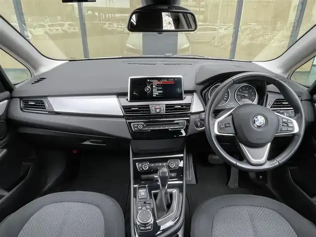 ＢＭＷ ２１８ｉ アクティブツアラー 石川県 2014(平26)年 4.8万km 白 純正ナビ/前方ドライブレコーダー/インテリジェントセーフティ/バックカメラクリアランスソナー/電格ミラー/オートライト/LEDヘッドライト/前後フォグランプ/レインセンサー/ステアリングリモコン/ミラー一体型ETC