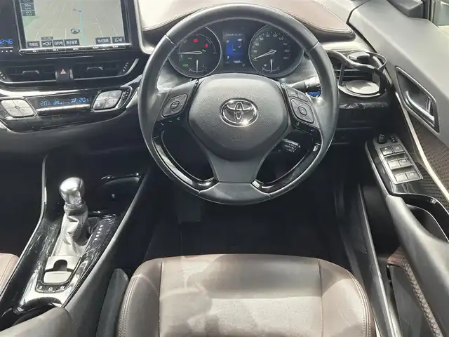 トヨタ Ｃ－ＨＲ G 愛知県 2017(平29)年 7.5万km ラディアントグリーンM /禁煙車/ワンオーナー車//純正メモリナビ（NSZT-Y66T）・フルセグTV/CD・DVD・Bluetooth・SD・AM・FM//モデリスタエアロ（フロント・サイド・リアアンダー）//トヨタセーフティセンスP/プリクラッシュセーフティ（PCS）/レーンディバーチャーアラート（LDA）/オートマチックハイビーム/レーダークルーズコントロール//ブラインドスポットモニター（BSM）//ヒルスタートアシストコントロール（HAC）//車両接近通報装置//トラクションコントロール（TRC）//ステアリングアシステッド・ビークル・スタビリティコントロール（S-VSC）//リアクロストラフィックアラート（RCTA）/バックカメラ//革巻きステアリング//ステアリングスイッチ//LEDヘッドライト・オートライト//ハーフレザーシート//ドライブモードセレクト//電子パーキングブレーキ//ブレーキホールド//フロントフォグランプ//衝突安全ボディ//スペアキー1本//取扱説明書・ナビ説明書//保証書