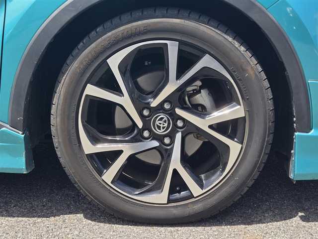 トヨタ Ｃ－ＨＲ G 愛知県 2017(平29)年 7.5万km ラディアントグリーンM /禁煙車/ワンオーナー車//純正メモリナビ（NSZT-Y66T）・フルセグTV/CD・DVD・Bluetooth・SD・AM・FM//モデリスタエアロ（フロント・サイド・リアアンダー）//トヨタセーフティセンスP/プリクラッシュセーフティ（PCS）/レーンディバーチャーアラート（LDA）/オートマチックハイビーム/レーダークルーズコントロール//ブラインドスポットモニター（BSM）//ヒルスタートアシストコントロール（HAC）//車両接近通報装置//トラクションコントロール（TRC）//ステアリングアシステッド・ビークル・スタビリティコントロール（S-VSC）//リアクロストラフィックアラート（RCTA）/バックカメラ//革巻きステアリング//ステアリングスイッチ//LEDヘッドライト・オートライト//ハーフレザーシート//ドライブモードセレクト//電子パーキングブレーキ//ブレーキホールド//フロントフォグランプ//衝突安全ボディ//スペアキー1本//取扱説明書・ナビ説明書//保証書