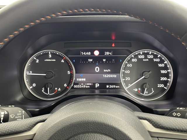 三菱 トライトン GSR 栃木県 2024(令6)年 0.4万km ダイヤモンドブラックマイカ ワンオーナー/純正9型ナビ/全周囲カメラ/フルセグTV/衝突被害軽減ブレーキ/車線逸脱抑制装置/レーダークルーズコントロール/オートマチックハイビーム/クリアランスソナー/ブラインドスポットモニター/シートヒーター/ステアリングヒーター/純正18インチAW/LEDヘッドライト/スマートキー/保証書/取扱説明書/スペアキー