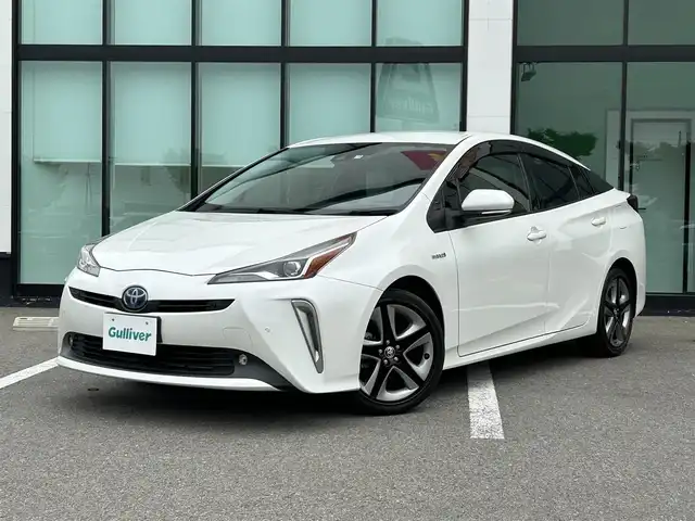 トヨタ プリウス S ツーリングセレクション 和歌山県 2019(平31)年 5.1万km ホワイトパールクリスタルシャイン 純正9インチメモリーナビ/フルセグ/バックカメラ/トヨタセーフティセンス/レーダークルーズコントロール/レーンキープアシスト/プリクラッシュセーフティ/ハイビームアシスト/インテリジェントパーキングアシスト/レザーシート/シートヒーター/LEDヘッドライト/プッシュスタート/ETC2.0/純正ドライブレコーダー/スマートキー/禁煙車/純正アルミホイール/革巻ハンドル