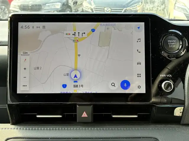 トヨタ ヴォクシー S－Z 熊本県 2023(令5)年 3.4万km ホワイトパールクリスタルシャイン 純正ディスプレイオーディオ（ナビ機能付き）/【フルセグTV/CD/DVD/Bluetooth/Miracast】/バックカメラ/フリップダウンモニター（V14T-R72R)/両側パワースライドドア/レーダークルーズコントロール/衝突被害軽減システム/レーンキープアシスト/クリアランスソナー/黒ハーフレザーシート/前席シートヒーター/純正17インチアルミホイル/LEDオートヘッドライト/フォグ/ETC2.0/アイドリングストップ/横滑り防止装置/純正フロアマット/保証書/取扱説明書