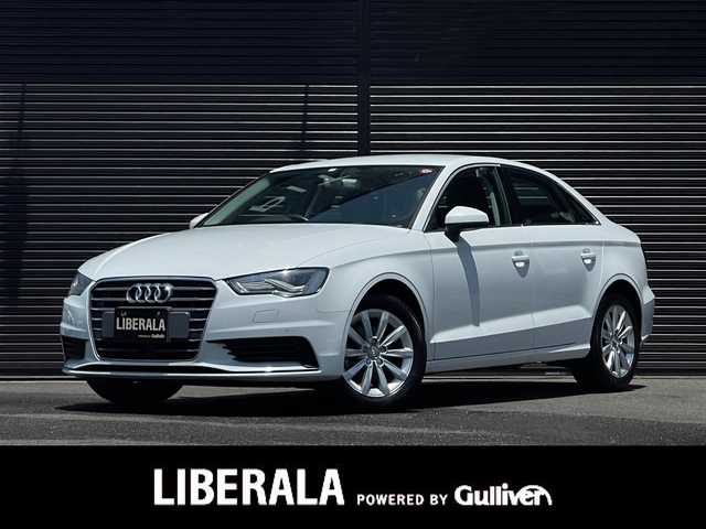 アウディ Ａ３ セダン 1．4 TFSI 山梨県 2016(平28)年 1.4万km グレイシアホワイトメタリック レザーパッケージ/LEDヘッドライトパッケージ/ACC/黒革/純正MMIナビ/バックカメラ/アウディプレセンス(衝突軽減ブレーキ)/フルセグTV/ETC(DSRC)/前席シートヒーター/前席パワーシート/オートライト/LEDヘッドライト/ライティングパッケージ/前後PDC