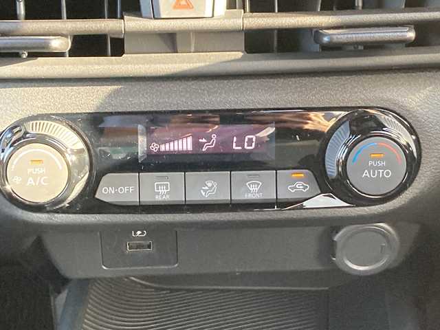 日産 ノート S 佐賀県 2022(令4)年 1.3万km ホワイト Panasonicナビ/アラウンドビューモニター/デジタルインナーミラー/エマージェンシーブレーキ/LDW/電動パーキングブレーキ　/オートブレーキホールド/ステアリングリモコン/ETC/プッシュスタート/スマートキー