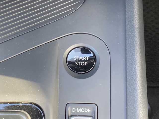 日産 ノート S 佐賀県 2022(令4)年 1.3万km ホワイト Panasonicナビ/アラウンドビューモニター/デジタルインナーミラー/エマージェンシーブレーキ/LDW/電動パーキングブレーキ　/オートブレーキホールド/ステアリングリモコン/ETC/プッシュスタート/スマートキー