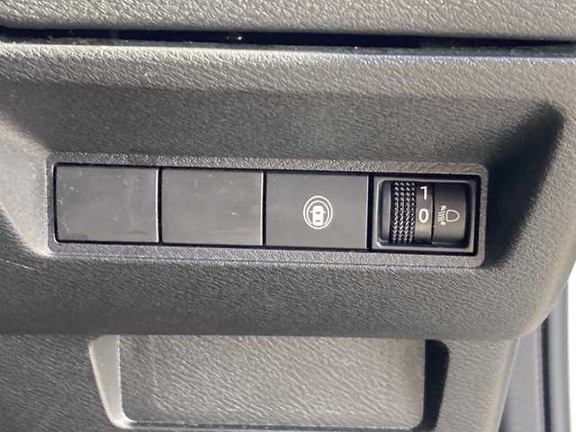 日産 ノート S 佐賀県 2022(令4)年 1.3万km ホワイト Panasonicナビ/アラウンドビューモニター/デジタルインナーミラー/エマージェンシーブレーキ/LDW/電動パーキングブレーキ　/オートブレーキホールド/ステアリングリモコン/ETC/プッシュスタート/スマートキー