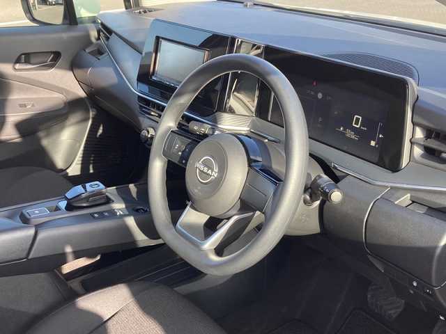 日産 ノート S 佐賀県 2022(令4)年 1.3万km ホワイト Panasonicナビ/アラウンドビューモニター/デジタルインナーミラー/エマージェンシーブレーキ/LDW/電動パーキングブレーキ　/オートブレーキホールド/ステアリングリモコン/ETC/プッシュスタート/スマートキー