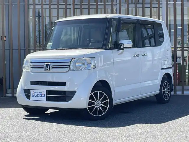 ホンダ Ｎ ＢＯＸ G Lパッケージ 鳥取県 2015(平27)年 8.2万km プレミアムホワイトパールⅡ (株)IDOMが運営する【じしゃロン鳥取店】の自社ローン専用車両になります。こちらは現金またはオートローンご利用時の価格です。自社ローンご希望の方は別途その旨お申付け下さい/４WD/純正ナビ/・ワンセグTV（走行中視聴不可）/・AM/FM/・CD/DVD/・Bluetooth接続/バックカメラ/片側パワースライドドア/前席シートヒーター/アイドリングストップ/ETC