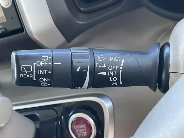 ホンダ Ｎ ＢＯＸ G Lパッケージ 鳥取県 2015(平27)年 8.2万km プレミアムホワイトパールⅡ (株)IDOMが運営する【じしゃロン鳥取店】の自社ローン専用車両になります。こちらは現金またはオートローンご利用時の価格です。自社ローンご希望の方は別途その旨お申付け下さい/４WD/純正ナビ/・ワンセグTV（走行中視聴不可）/・AM/FM/・CD/DVD/・Bluetooth接続/バックカメラ/片側パワースライドドア/前席シートヒーター/アイドリングストップ/ETC