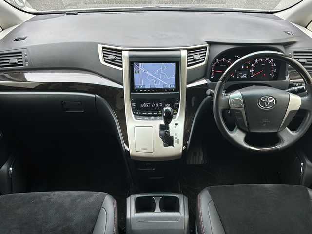 トヨタ ヴェルファイア 2．4Z ゴールデンアイズ 埼玉県 2013(平25)年 11.8万km ホワイトパールクリスタルシャイン (株)IDOMが運営する【じしゃロン熊谷店】の自社ローン専用車両になりますこちらは現金またはオートローンご利用時の価格です。自社ローンご希望の方は別途その旨お申付け下さい/純正ナビ　NHZH-X61G/（ワンセグTV/Bluetooth/CD/DVD/AM/FM）/ETC/バックカメラ/両側パワースライドドア/ドライブレコーダー　ZDR045/クルーズコントロール/パワーバックドア/フォグランプ/プッシュスタート/スマートキー