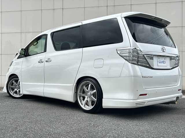 トヨタ ヴェルファイア 2．4Z ゴールデンアイズ 埼玉県 2013(平25)年 11.8万km ホワイトパールクリスタルシャイン (株)IDOMが運営する【じしゃロン熊谷店】の自社ローン専用車両になりますこちらは現金またはオートローンご利用時の価格です。自社ローンご希望の方は別途その旨お申付け下さい/純正ナビ　NHZH-X61G/（ワンセグTV/Bluetooth/CD/DVD/AM/FM）/ETC/バックカメラ/両側パワースライドドア/ドライブレコーダー　ZDR045/クルーズコントロール/パワーバックドア/フォグランプ/プッシュスタート/スマートキー