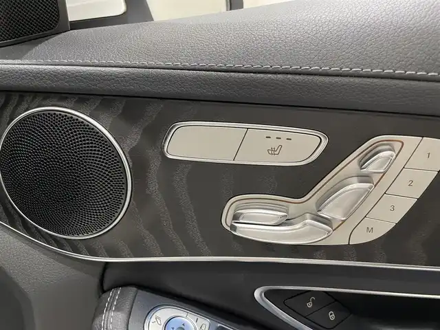 メルセデス・ベンツ Ｃ１８０ ワゴン スポーツ 愛知県 2015(平27)年 6.4万km ポーラホワイト ＨＵＤ　/ＣＯＭＭＡＮＤナビ　/Ｂｌｕｅｔｏｏｔｈ　/フルセグＴＶ　/バックカメラ　/ＣＤ／ＤＶＤ　/シートヒーター　/パワーシート　/ＡＣＣ　　/ＬＫＡ　/ＬＤＷ　/ＢＳＭ　/ＥＴＣ２．０　　/ＬＥＤヘッドライト/プッシュスタート/ウィンカーミラー/アイドリングストップ/パワートランク