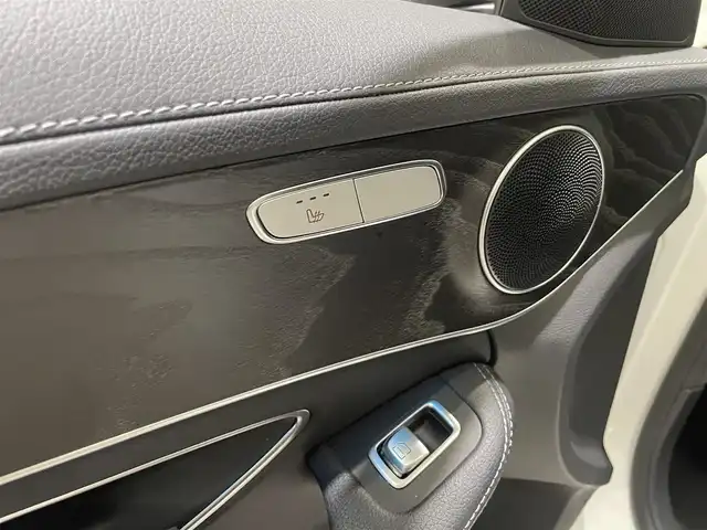 メルセデス・ベンツ Ｃ１８０ ワゴン スポーツ 愛知県 2015(平27)年 6.4万km ポーラホワイト ＨＵＤ　/ＣＯＭＭＡＮＤナビ　/Ｂｌｕｅｔｏｏｔｈ　/フルセグＴＶ　/バックカメラ　/ＣＤ／ＤＶＤ　/シートヒーター　/パワーシート　/ＡＣＣ　　/ＬＫＡ　/ＬＤＷ　/ＢＳＭ　/ＥＴＣ２．０　　/ＬＥＤヘッドライト/プッシュスタート/ウィンカーミラー/アイドリングストップ/パワートランク