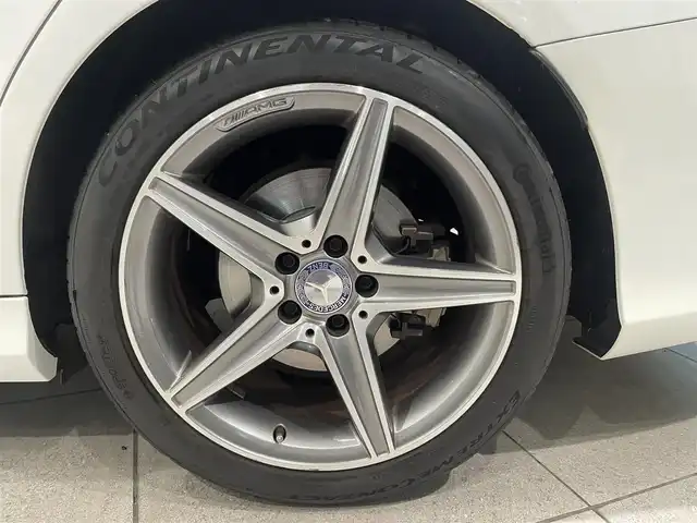 メルセデス・ベンツ Ｃ１８０ ワゴン スポーツ 愛知県 2015(平27)年 6.4万km ポーラホワイト ＨＵＤ　/ＣＯＭＭＡＮＤナビ　/Ｂｌｕｅｔｏｏｔｈ　/フルセグＴＶ　/バックカメラ　/ＣＤ／ＤＶＤ　/シートヒーター　/パワーシート　/ＡＣＣ　　/ＬＫＡ　/ＬＤＷ　/ＢＳＭ　/ＥＴＣ２．０　　/ＬＥＤヘッドライト/プッシュスタート/ウィンカーミラー/アイドリングストップ/パワートランク