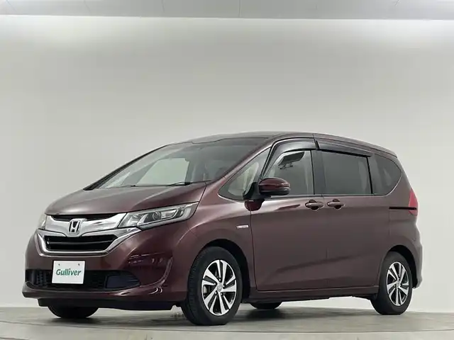 ホンダ フリード＋ ハイブリット EX 埼玉県 2017(平29)年 7万km プレミアムディープロッソパール 純正ナビ　Ｂｌｕｅｔｏｏｔｈ　フルセグＴＶ　バックカメラ　前後ドライブレコーダー　両側電動ドア　レーダークルーズコントロール　シートヒーター　衝突被害軽減システム　ＥＴＣ　禁煙車
