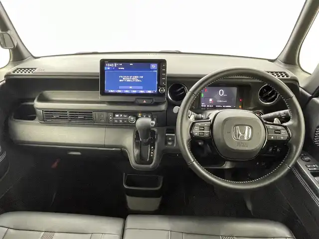 ホンダ Ｎ ＢＯＸ カスタム ターボ コーディネートS 熊本県 2024(令6)年 1.2万km パール ワンオーナー　/禁煙車　/純正9インチナビ（ＣＤ・ＤＶＤ・フルセグ・ＢＴ・ＳＤ・ＡｐｐｌＣａｒＰｌａｙ・AndroidAuto・ipod）/バックカメラ　/純正前後ドライブレコーダー　/ビルトインＥＴＣ　/ホンダセンシング/・衝突軽減ブレーキ/・急アクセル抑制機能/・誤発進制御機能/・近距離衝突軽減ブレーキ/・歩行者事故低減ステアリング/・路外逸脱抑制機能/・アダブティブクルーズコントロール/横滑り防止/アイドリングストップ/前後クリアランスソナー　/両側パワースライドドア/前席シートヒーター/純正フロアマット/純正１５インチAW/オートライト/LEDヘッドライト/フォグランプ/スマートキー/プッシュスタート/スペアキー1本/保証書/取扱説明書