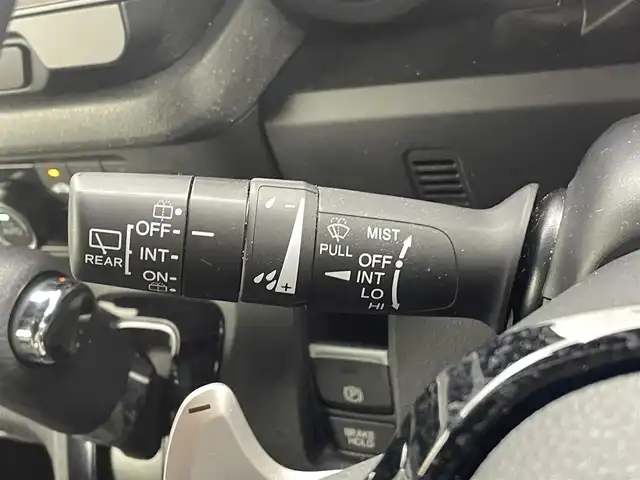 ホンダ Ｎ ＢＯＸ カスタム ターボ コーディネートS 熊本県 2024(令6)年 1.2万km パール ワンオーナー　/禁煙車　/純正9インチナビ（ＣＤ・ＤＶＤ・フルセグ・ＢＴ・ＳＤ・ＡｐｐｌＣａｒＰｌａｙ・AndroidAuto・ipod）/バックカメラ　/純正前後ドライブレコーダー　/ビルトインＥＴＣ　/ホンダセンシング/・衝突軽減ブレーキ/・急アクセル抑制機能/・誤発進制御機能/・近距離衝突軽減ブレーキ/・歩行者事故低減ステアリング/・路外逸脱抑制機能/・アダブティブクルーズコントロール/横滑り防止/アイドリングストップ/前後クリアランスソナー　/両側パワースライドドア/前席シートヒーター/純正フロアマット/純正１５インチAW/オートライト/LEDヘッドライト/フォグランプ/スマートキー/プッシュスタート/スペアキー1本/保証書/取扱説明書
