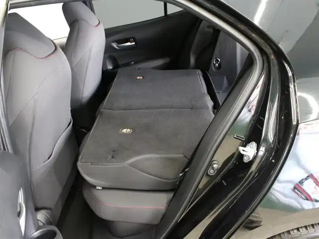 トヨタ カローラ スポーツ ハイブリッドG Z 三重県 2018(平30)年 4.5万km アティチュードブラックマイカ モデリスタ フロントスポイラー/モデリスタ サイドスカート/モデリスタ リヤスパッツ/モデリスタ ヘッドライトガーニッシュ/モデリスタ バックドアガーニッシュ/純正リアスポイラー/セーフティセンス/純正9インチメモリナビ・地デジTV/・DVD/CD/・Bluetooth/バックカメラ/インテリジェントクリアランスソナー/レーダークルーズコントロール/レーントレーシングアラート/ブラインドスポットモニター/ユピテルドライブレコーダー/ビルトインETC/純正18インチ5本ツインスポークアルミホイール/丸型1灯式LEDヘッドランプ/LEDデイライト/・オートライト/オートマチックハイビーム/LEDフォグランプ/プッシュエンジンスタート/スマートキー/新車時保証書/取扱説明書