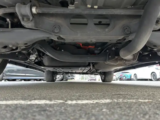 レクサス ＲＸ 450h バージョンL 群馬県 2017(平29)年 8.5万km ソニッククォーツ サンルーフ/モデリスタエアロ/純正SDナビ/CD・DVD・SD/Bluetooth・フルセグTV/パノラミックビューモニター/ビルトインETC2.0/クルーズコントロール/レザーシート/パワーシート/シートヒーター/ベンチレーション/ステアリングヒーター/パワーバックドア/3眼LEDヘッドライト/LEDシーケンシャルターンランプ/横滑り防止装置/レーンキープアシスト/衝突軽減ブレーキ/アイドリングストップ/スマートキー×2/カードキー