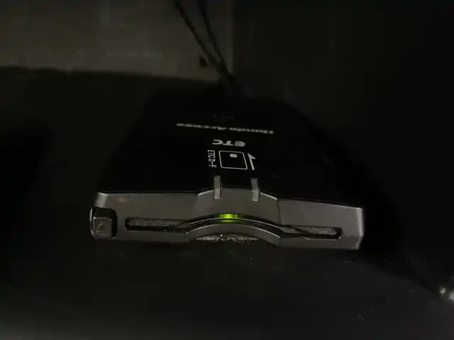 ホンダ フィット ハイブリット Fパッケージ 鹿児島県 2016(平28)年 14.8万km プレミアムホワイトパールⅡ 純正メモリナビ/(BT/CD/DVD/AM/FM/フルセグTV)/バックカメラ/ステアリングスイッチ/ETC/電動格納ミラー/純正フロアマット/純正ドアバイザー/パワーウィンドウ/パワーステアリング/保証書/取扱説明書