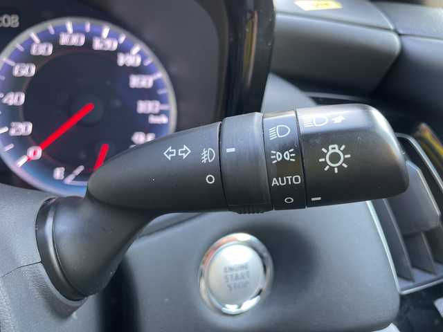 トヨタ クラウン ハイブリッド RS アドバンス 石川県 2020(令2)年 7.6万km ホワイトパールクリスタルシャイン 純正ナビ　フルセグＴＶ　バックカメラ　ＬＥＤヘッドライト　革シート　スマートキー　トヨタセーフティセンス　レーダークルーズ　ドラレコ　ＥＴＣ　純正アルミ　スタッドレス＆ＡＷ積み込み