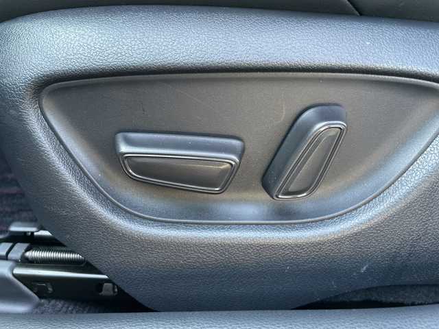 トヨタ クラウン ハイブリッド RS アドバンス 石川県 2020(令2)年 7.6万km ホワイトパールクリスタルシャイン 純正ナビ　フルセグＴＶ　バックカメラ　ＬＥＤヘッドライト　革シート　スマートキー　トヨタセーフティセンス　レーダークルーズ　ドラレコ　ＥＴＣ　純正アルミ　スタッドレス＆ＡＷ積み込み