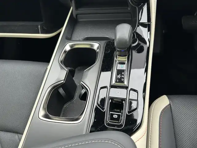 レクサス ＮＸ 350h バージョンL 愛知県 2023(令5)年 2.2万km ソニッククォーツ ＡＷＤ　/14インチディスプレイオーディオ（コネクテッドナビ対応）/パノラマルーフ（IR・UVカット機能付/チルト＆アウタースライド式）/電子インナーミラー（前後方ドラレコ搭載）　/ＤＴＶ　/ＢＴ　/本革シート/純正フロアマット　/“マークレビンソン”プレミアムサラウンドサウンドシステム/レーダークルーズコントロール　/ヘッドアップディスプレイ/TFT液晶式メーター/カラーヘッドアップディスプレイ（連動ステアリングスイッチ付）/Lexus Safety System ＋/レーンディパーチャーアラート［LDA］/レーントレーシングアシスト［LTA］/レーンチェンジアシスト［LCA]/ブラインドスポットモニター［BSM］/パノラミックビューモニター（床下透過表示機能付）/全席シートヒーター/235/50R20　純正ホイール/ETC2.0/パワーバックドア