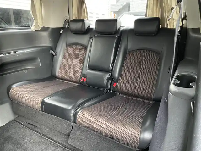 日産 エルグランド 250ハイウェイスター 道央・札幌 2013(平25)年 10.9万km ブリリアントホワイトパール (株)IDOMが運営する【じしゃロン札幌豊平店】の自社ローン専用車両になりますこちらは現金またはオートローンご利用時の価格です。自社ローンご希望の方は別途その旨お申付け下さい/プッシュスタート/ハーフレザーシート/純正ナビ・TV/全周囲モニター/パワースライドドア/社外フリップダウンモニター/ETC