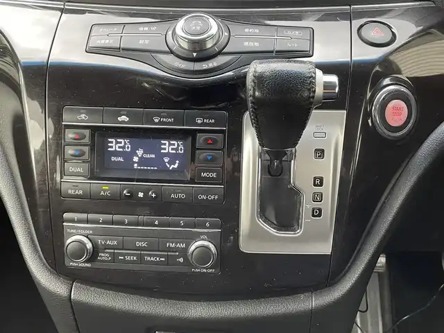 日産 エルグランド 250ハイウェイスター 道央・札幌 2013(平25)年 10.9万km ブリリアントホワイトパール (株)IDOMが運営する【じしゃロン札幌豊平店】の自社ローン専用車両になりますこちらは現金またはオートローンご利用時の価格です。自社ローンご希望の方は別途その旨お申付け下さい/プッシュスタート/ハーフレザーシート/純正ナビ・TV/全周囲モニター/パワースライドドア/社外フリップダウンモニター/ETC