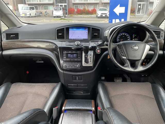 日産 エルグランド 250ハイウェイスター 道央・札幌 2013(平25)年 10.9万km ブリリアントホワイトパール (株)IDOMが運営する【じしゃロン札幌豊平店】の自社ローン専用車両になりますこちらは現金またはオートローンご利用時の価格です。自社ローンご希望の方は別途その旨お申付け下さい/プッシュスタート/ハーフレザーシート/純正ナビ・TV/アラウンドビューモニター/パワースライドドア/社外フリップダウンモニター/ETC