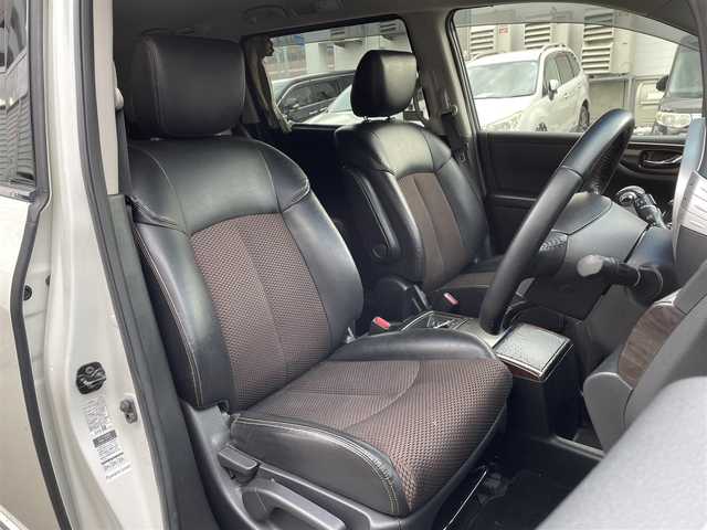 日産 エルグランド 250ハイウェイスター 道央・札幌 2013(平25)年 10.9万km ブリリアントホワイトパール (株)IDOMが運営する【じしゃロン札幌豊平店】の自社ローン専用車両になりますこちらは現金またはオートローンご利用時の価格です。自社ローンご希望の方は別途その旨お申付け下さい/プッシュスタート/ハーフレザーシート/純正ナビ・TV/アラウンドビューモニター/パワースライドドア/社外フリップダウンモニター/ETC