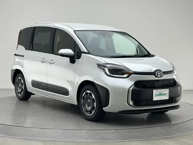 トヨタ シエンタ ハイブリッド Z 兵庫県 2025(令7)年 0.1千km プラチナホワイトパールマイカ 登録済未使用車/１０．５インチ純正メモリナビ/（FM/AM、BT、フルセグ）/全方位カメラ/バックカメラ/両側パワースライドドア/追従式クルーズコントロール/電動格納ミラー/ウィンカーミラー/電動パーキング/オートブレーキホールド/ＢＳＭ/ＥＴＣ２．０/革巻きステアリング/プッシュスタート/スマートキー×２/LEDヘッドライト/オートライト/オートハイビーム