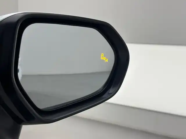 トヨタ シエンタ ハイブリッド Z 兵庫県 2025(令7)年 0.1千km プラチナホワイトパールマイカ 登録済未使用車/１０．５インチ純正メモリナビ/（FM/AM、BT、フルセグ）/全方位カメラ/バックカメラ/両側パワースライドドア/追従式クルーズコントロール/電動格納ミラー/ウィンカーミラー/電動パーキング/オートブレーキホールド/ＢＳＭ/ＥＴＣ２．０/革巻きステアリング/プッシュスタート/スマートキー×２/LEDヘッドライト/オートライト/オートハイビーム