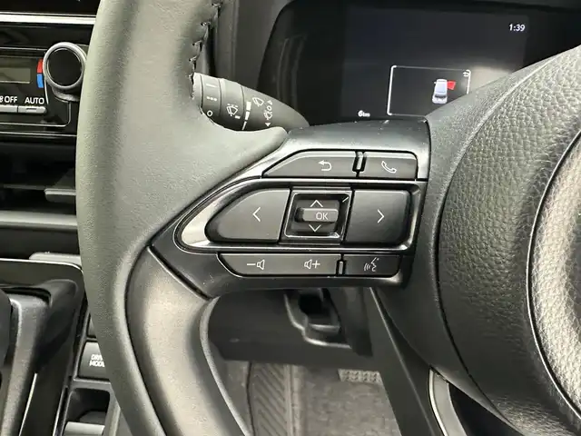 トヨタ シエンタ ハイブリッド Z 兵庫県 2025(令7)年 0.1千km プラチナホワイトパールマイカ 登録済未使用車/１０．５インチ純正メモリナビ/（FM/AM、BT、フルセグ）/全方位カメラ/バックカメラ/両側パワースライドドア/追従式クルーズコントロール/電動格納ミラー/ウィンカーミラー/電動パーキング/オートブレーキホールド/ＢＳＭ/ＥＴＣ２．０/革巻きステアリング/プッシュスタート/スマートキー×２/LEDヘッドライト/オートライト/オートハイビーム