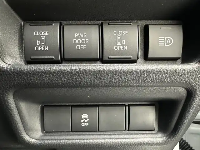 トヨタ シエンタ ハイブリッド Z 兵庫県 2025(令7)年 0.1千km プラチナホワイトパールマイカ 登録済未使用車/１０．５インチ純正メモリナビ/（FM/AM、BT、フルセグ）/全方位カメラ/バックカメラ/両側パワースライドドア/追従式クルーズコントロール/電動格納ミラー/ウィンカーミラー/電動パーキング/オートブレーキホールド/ＢＳＭ/ＥＴＣ２．０/革巻きステアリング/プッシュスタート/スマートキー×２/LEDヘッドライト/オートライト/オートハイビーム