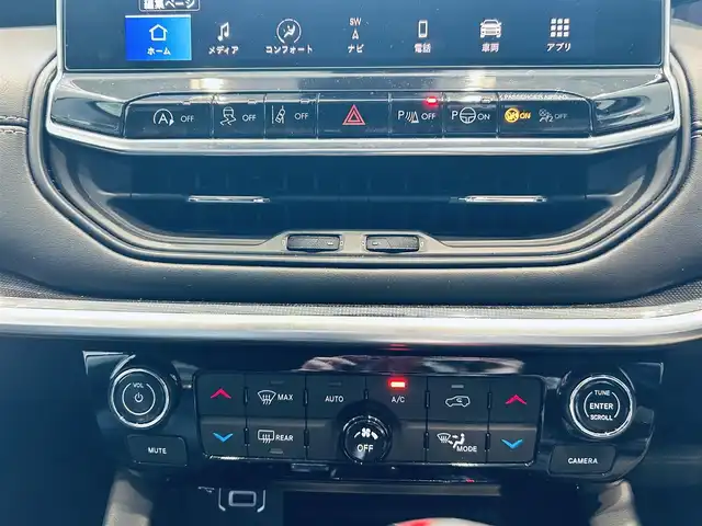 クライスラー・ジープ ジープ コマンダー リミテッド 大阪府 2024(令6)年 0.9万km 黒 ACC/純正ナビ/TV/360度カメラ/applecarplay/純正18インチAW/LEDヘッドライト/電動リアゲート/ブラインドスポット/クリアランスソナー/黒革/パワーシート/Dシートメモリ/シートヒーター/ステアリングヒーター/ルーフレール